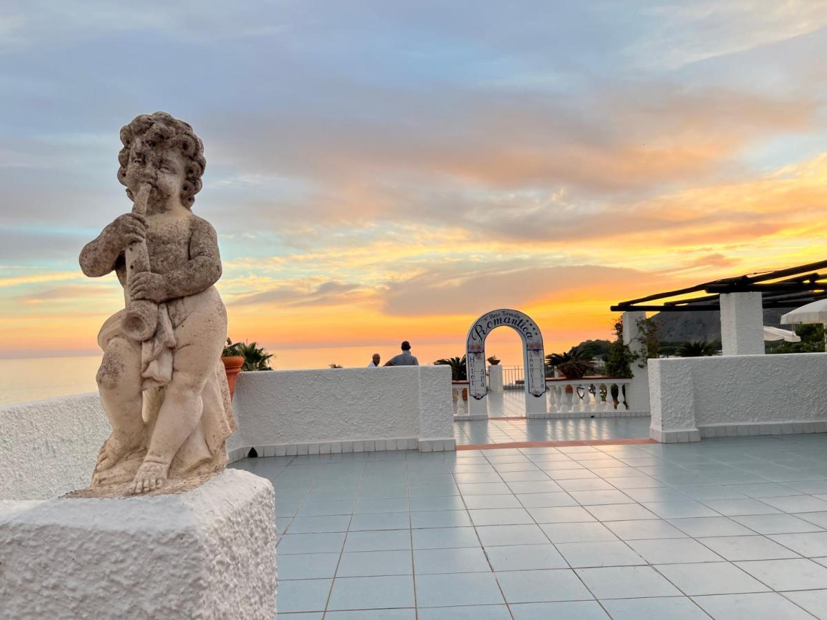 Borgo Romantica - & Sant'Angelo (Isola d'Ischia)