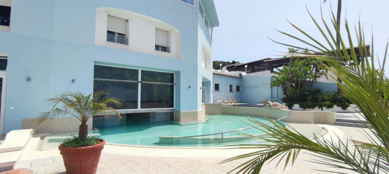 Hotel Borgo Romantica - &